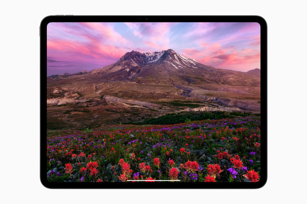 Ultra Retina XDR OLED display
